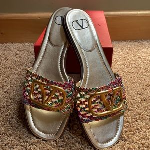 Valentino Garavani Vlogo Sandal